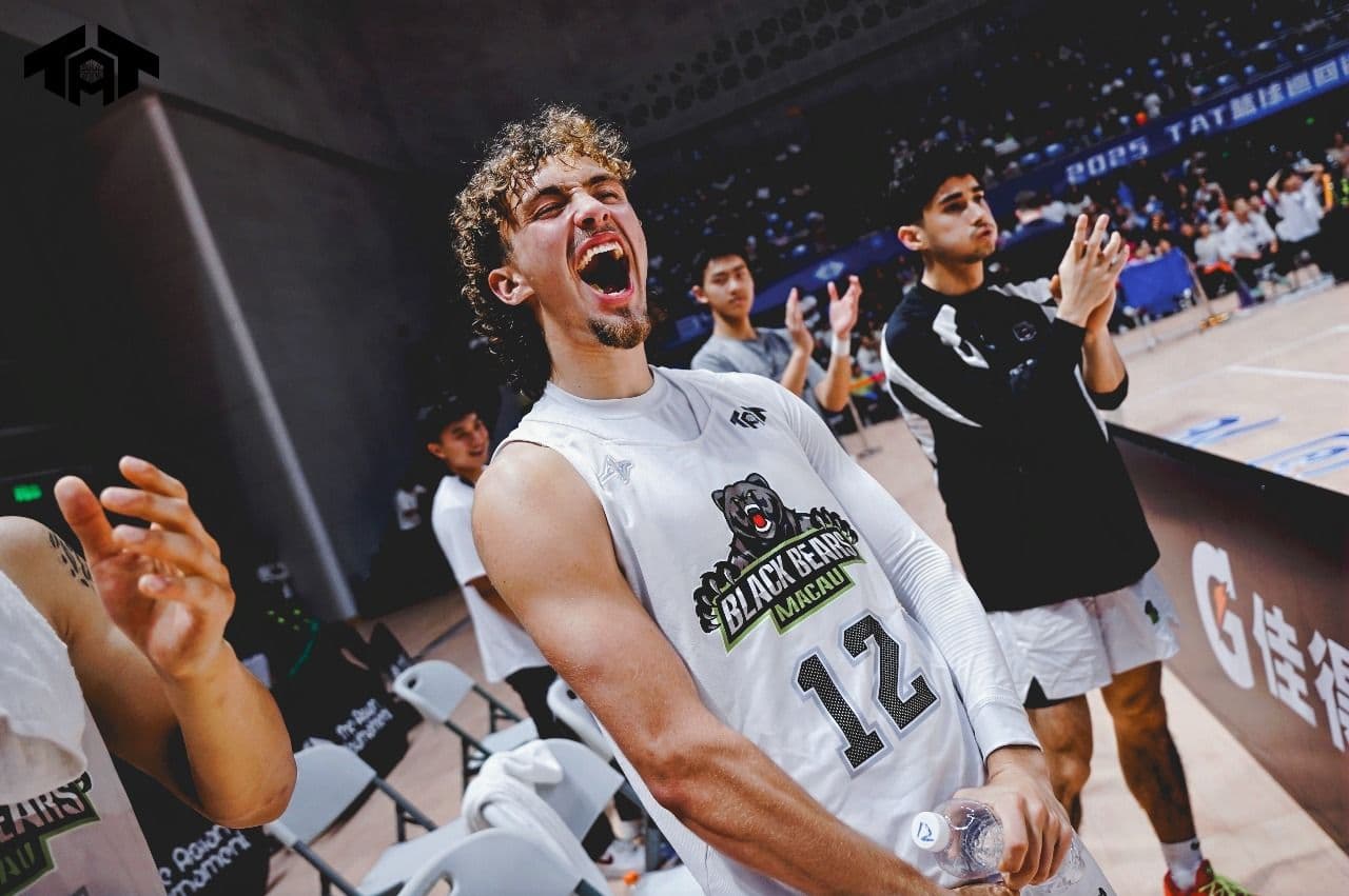 The Black Bears are back on top!